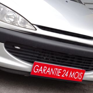 Cache plaque d'immatriculation avantage rouge Garantie 24 mois